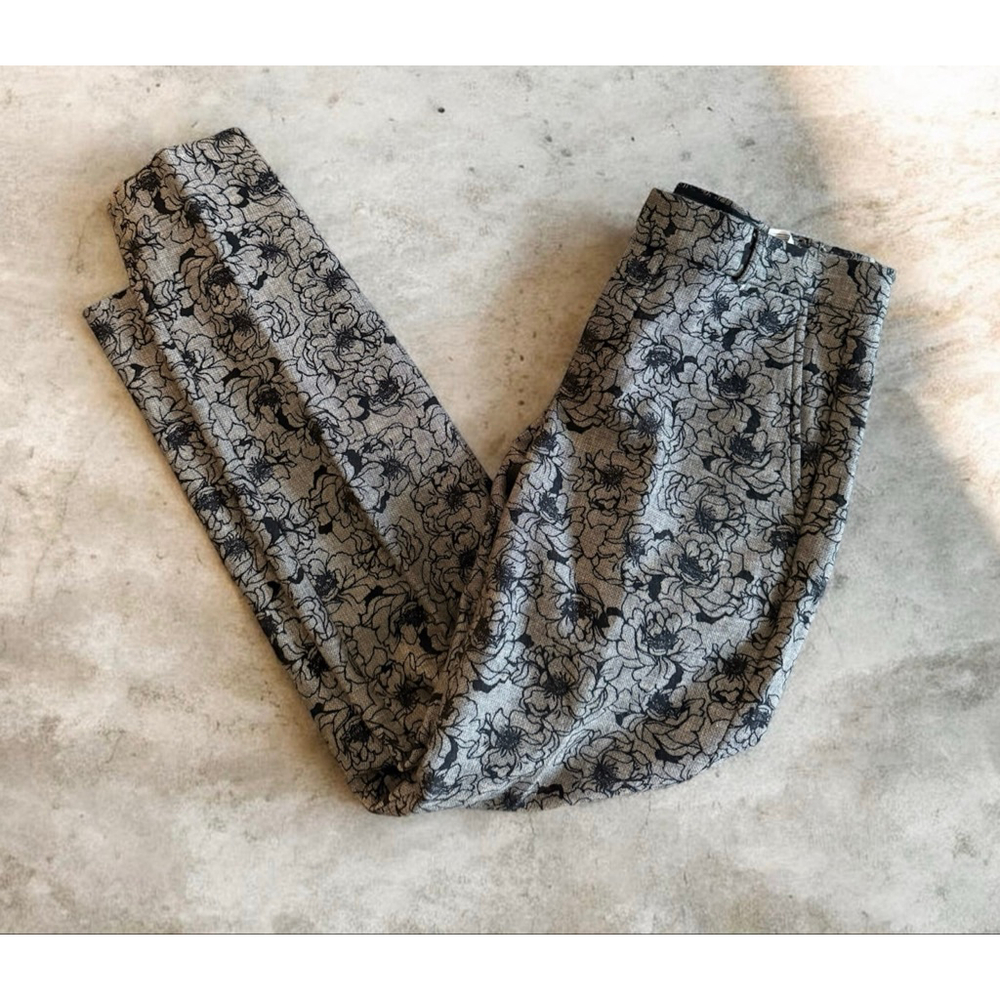 Women's Banana Republic Gray Black Floral Trousers Size 4
